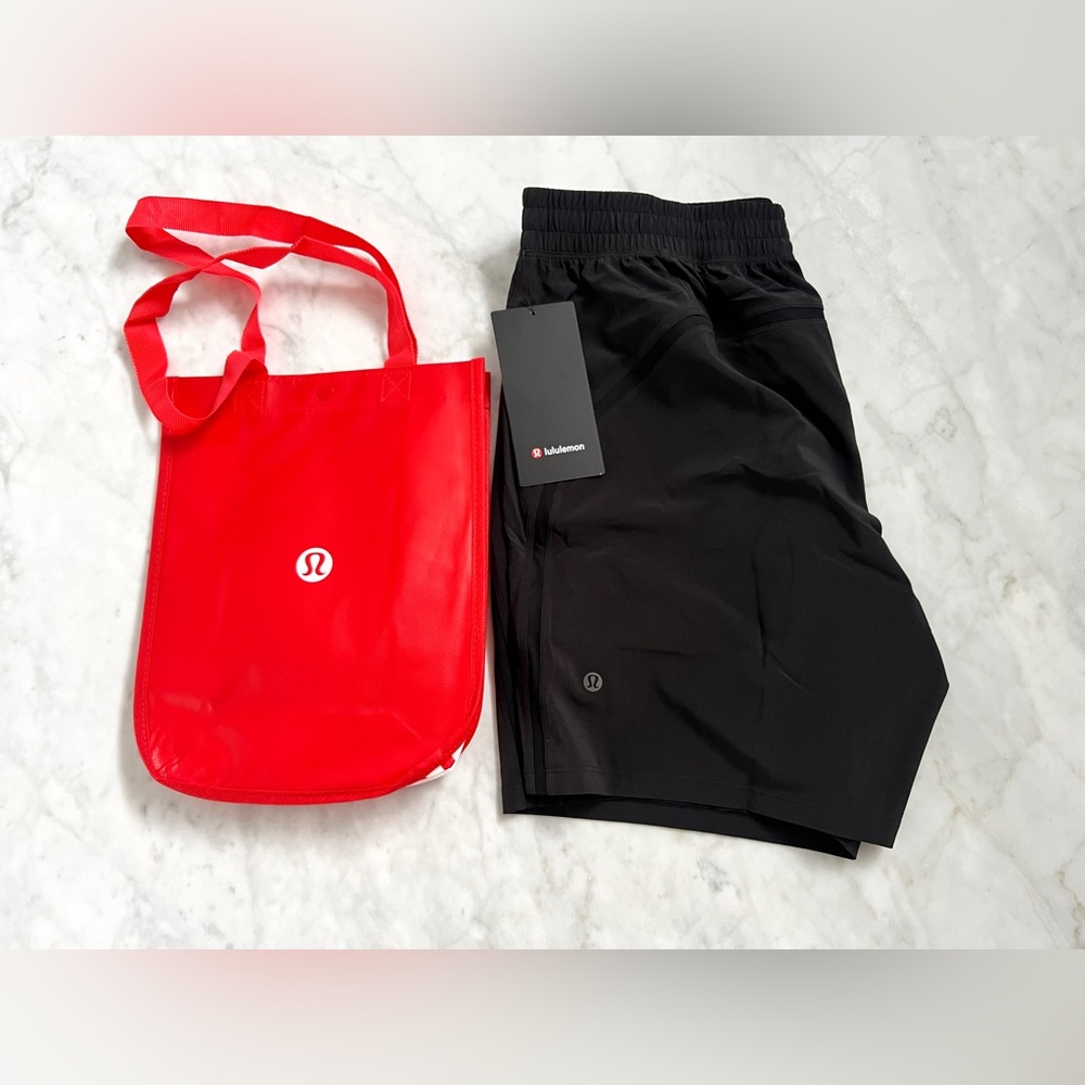 NWT Lululemon Men’s Pace Breaker Shorts 7” Linerless - Black - Size Large
